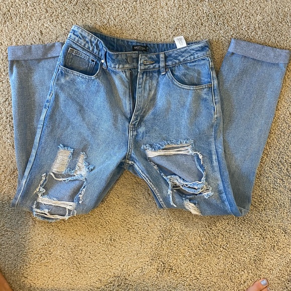 Nasty Gal Ripped Mom Jeans - Picture 3 of 4